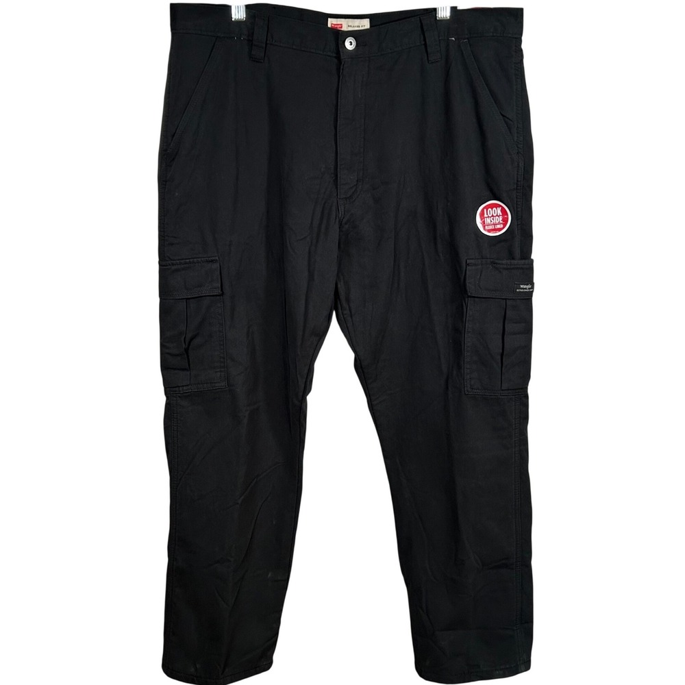 Wrangler Mens Relaxed Fit Fleece Lined Cargo Pants Black 38x30 Brand New